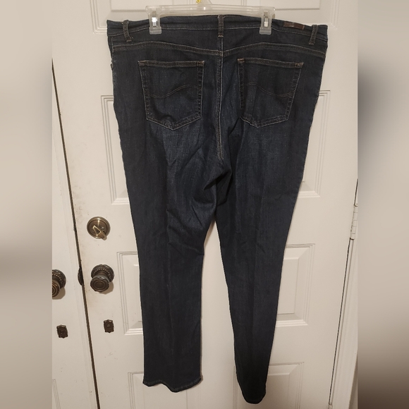 Lee 1889 Relaxed Fit Women's Jeans Size 18 Dark Wash - Picture 4 of 7
